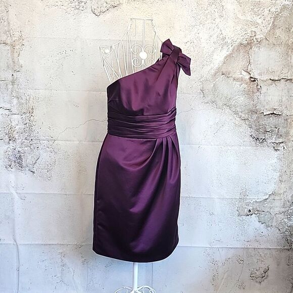 Davids Bridal special occasion off one shoulder midi dress in plum Women' Size 4 - Picture 1 of 11